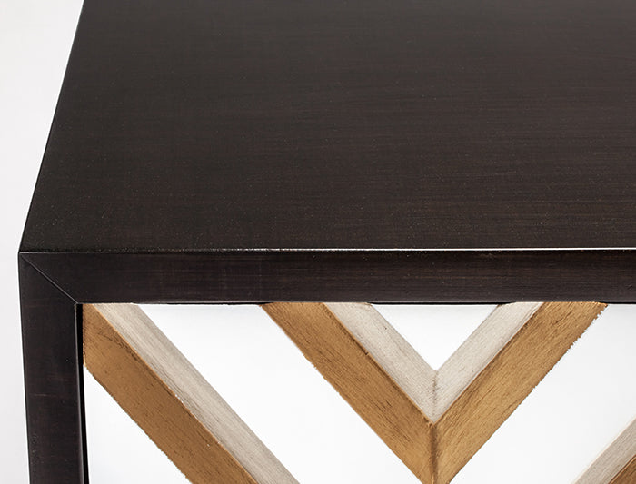"2924-S White and Gold Wood 4-Door Cabinet" | Vrxco.com