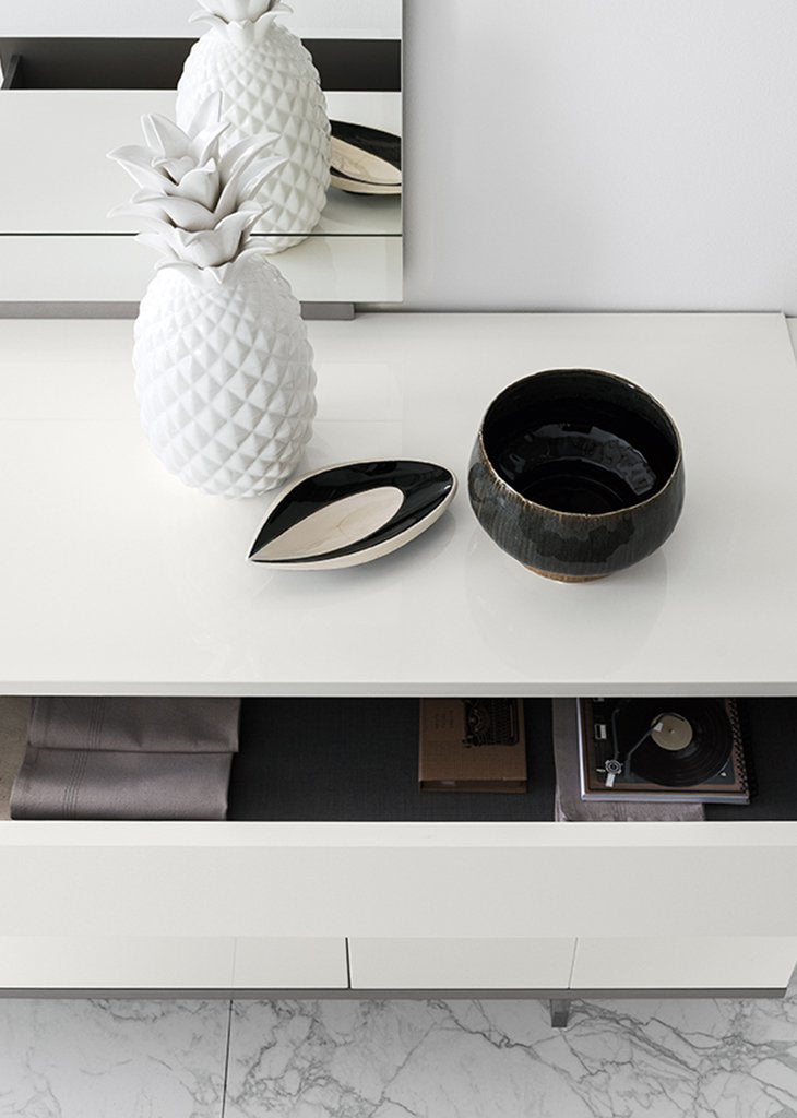 Artemide Dining Room Set with elegant modern design | Vrxco.com