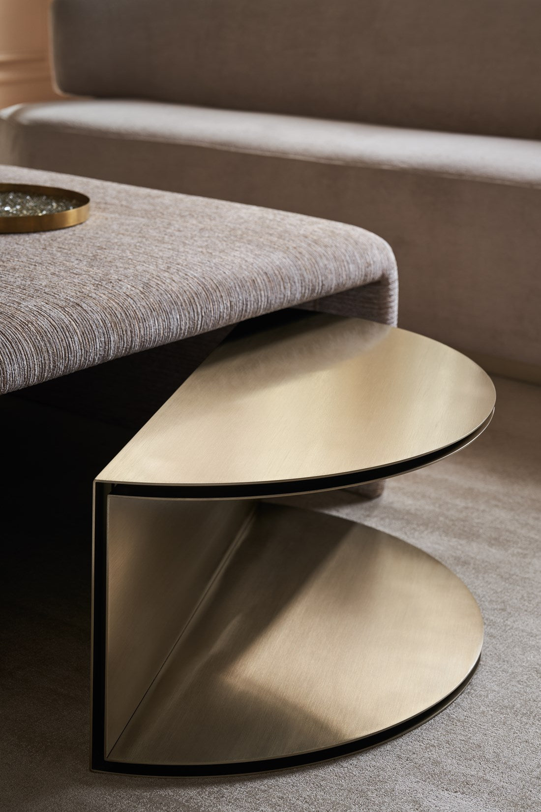"BRIDGE THE GAP Occasional Table Set with stylish design and practical functionality" | Vrxco.com
