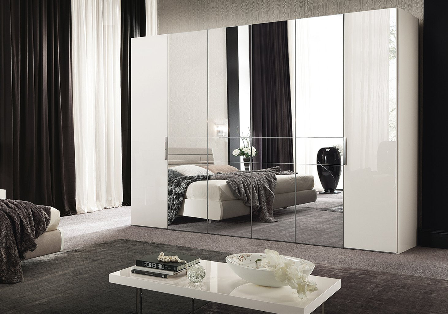 "Canova Bedroom Set with modern design and luxurious comfort" | Vrxco.com