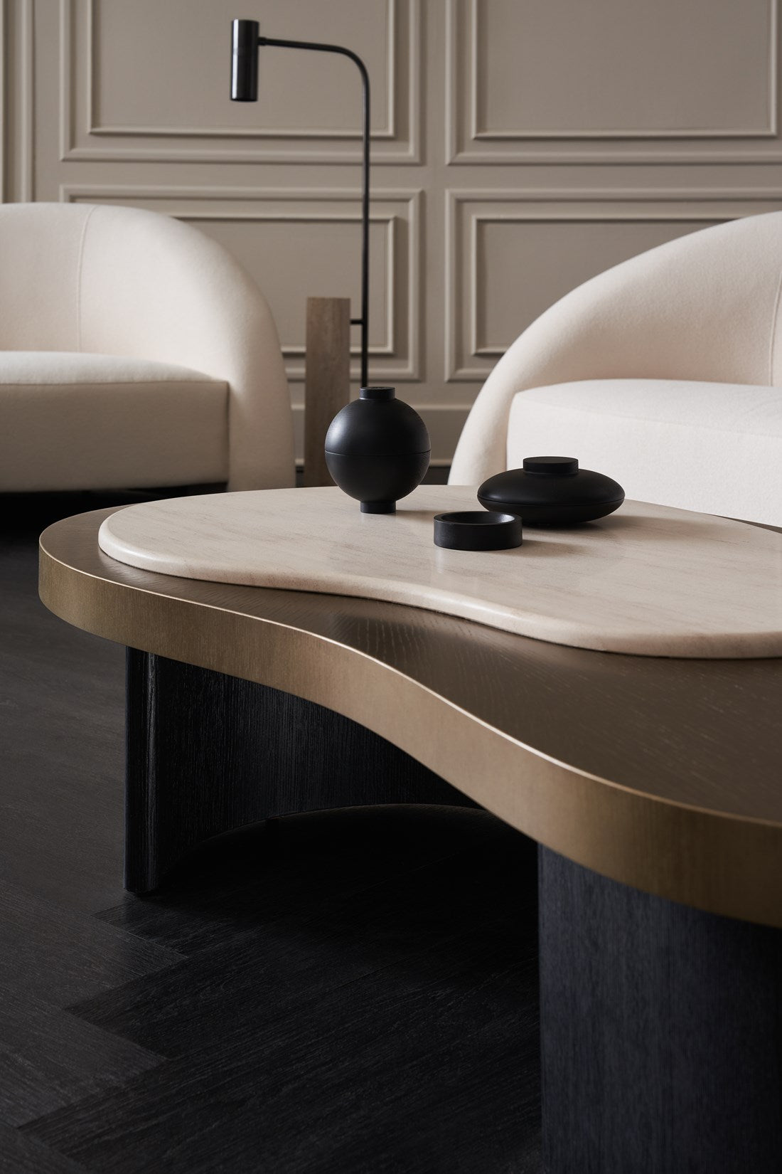 Contrast Cocktail Table with stylish modern design | Vrxco.com