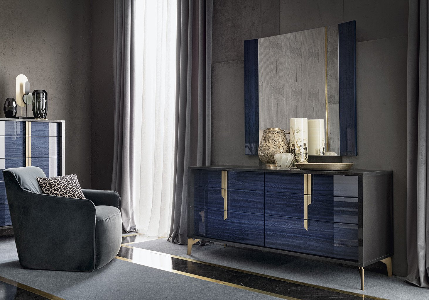 Oceanum Bedroom Set with coastal charm and serene design | Vrxco.com