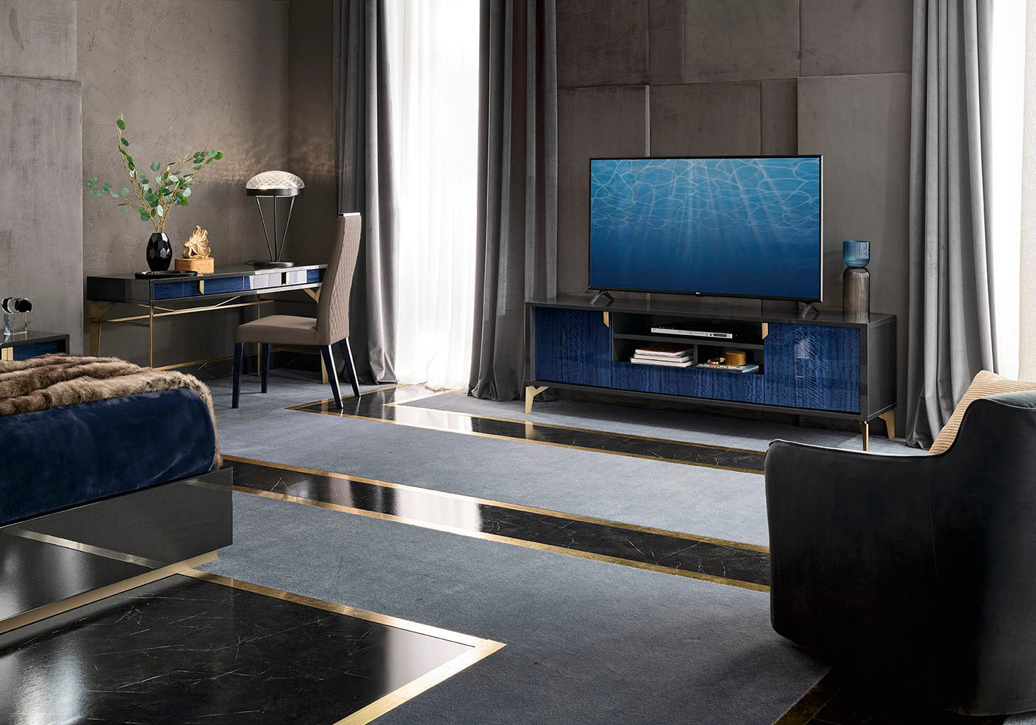 Oceanum Bedroom Set with coastal charm and serene design | Vrxco.com