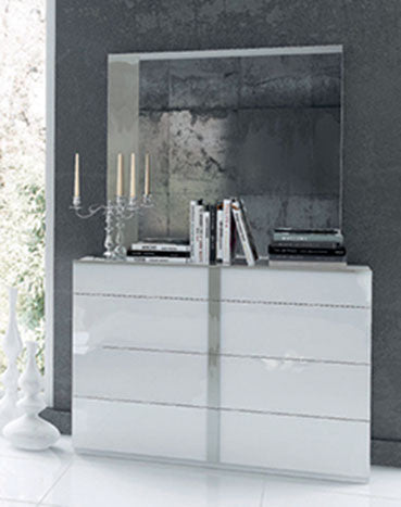 "Granada Bedroom Set with elegant design and modern finishes" | Vrxco.com