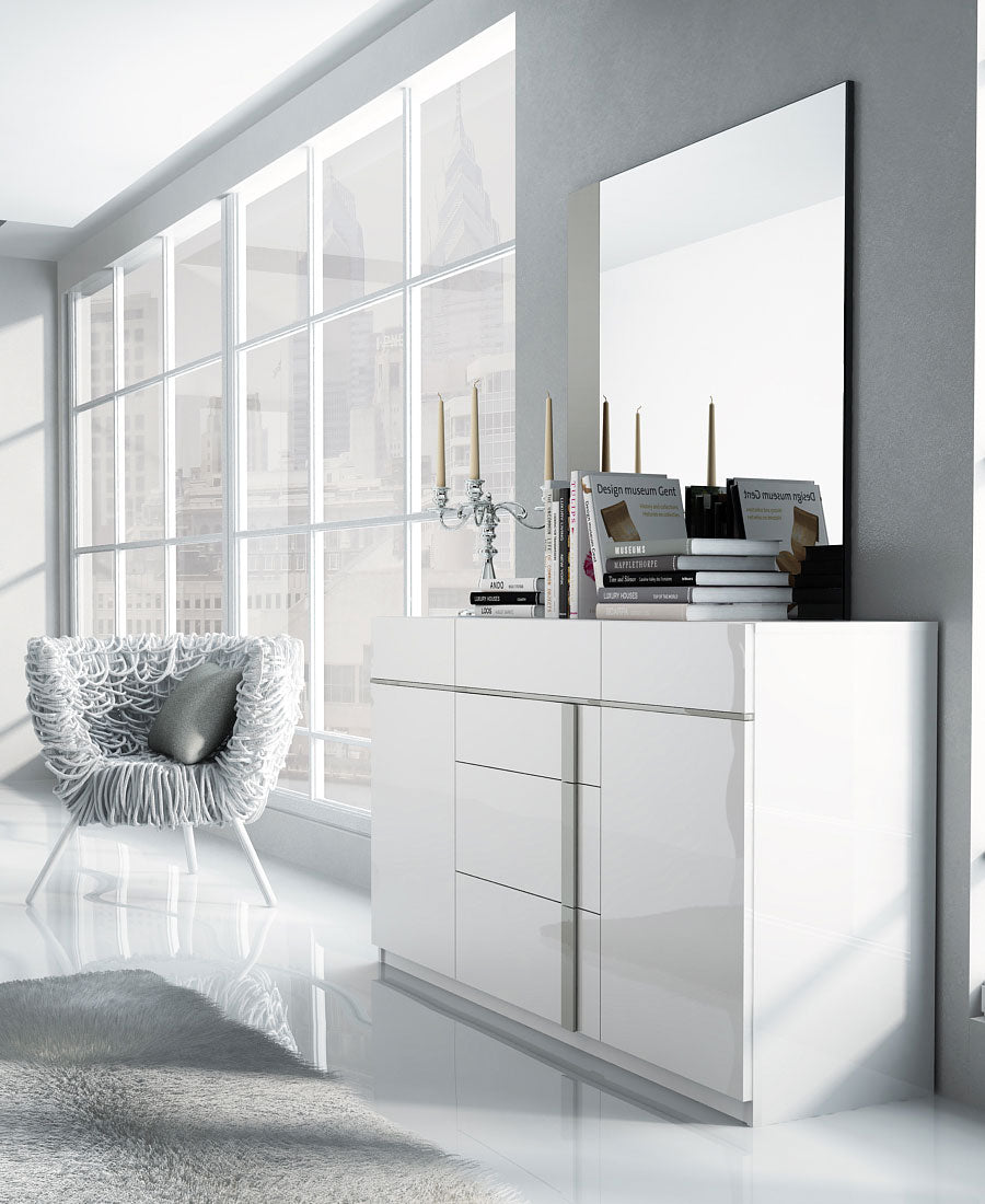 "Granada Bedroom Set with elegant design and modern finishes" | Vrxco.com