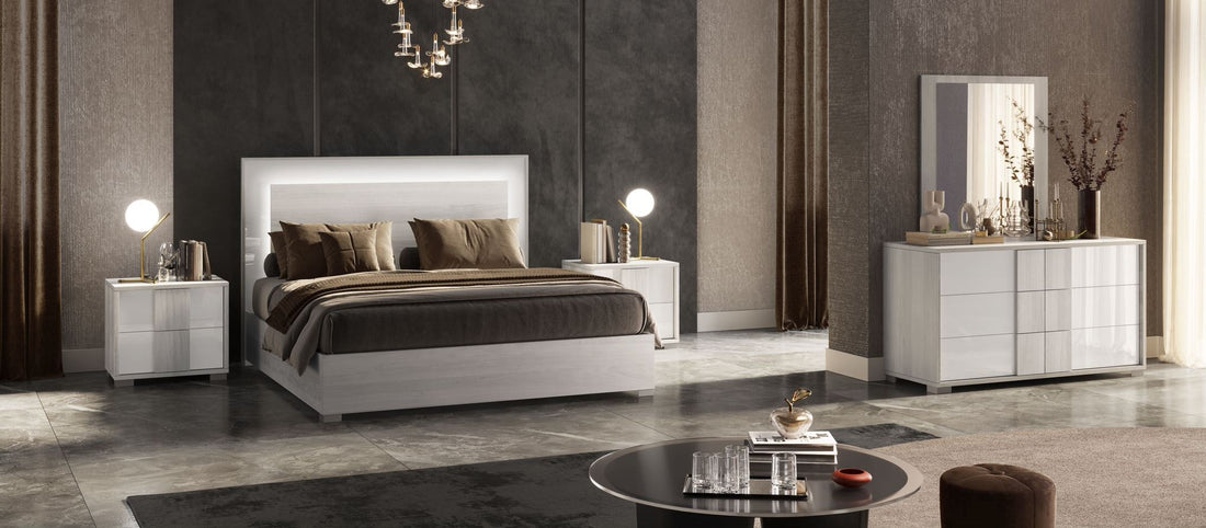 Tower Collection Bedroom Set with contemporary design | Vrxco.com