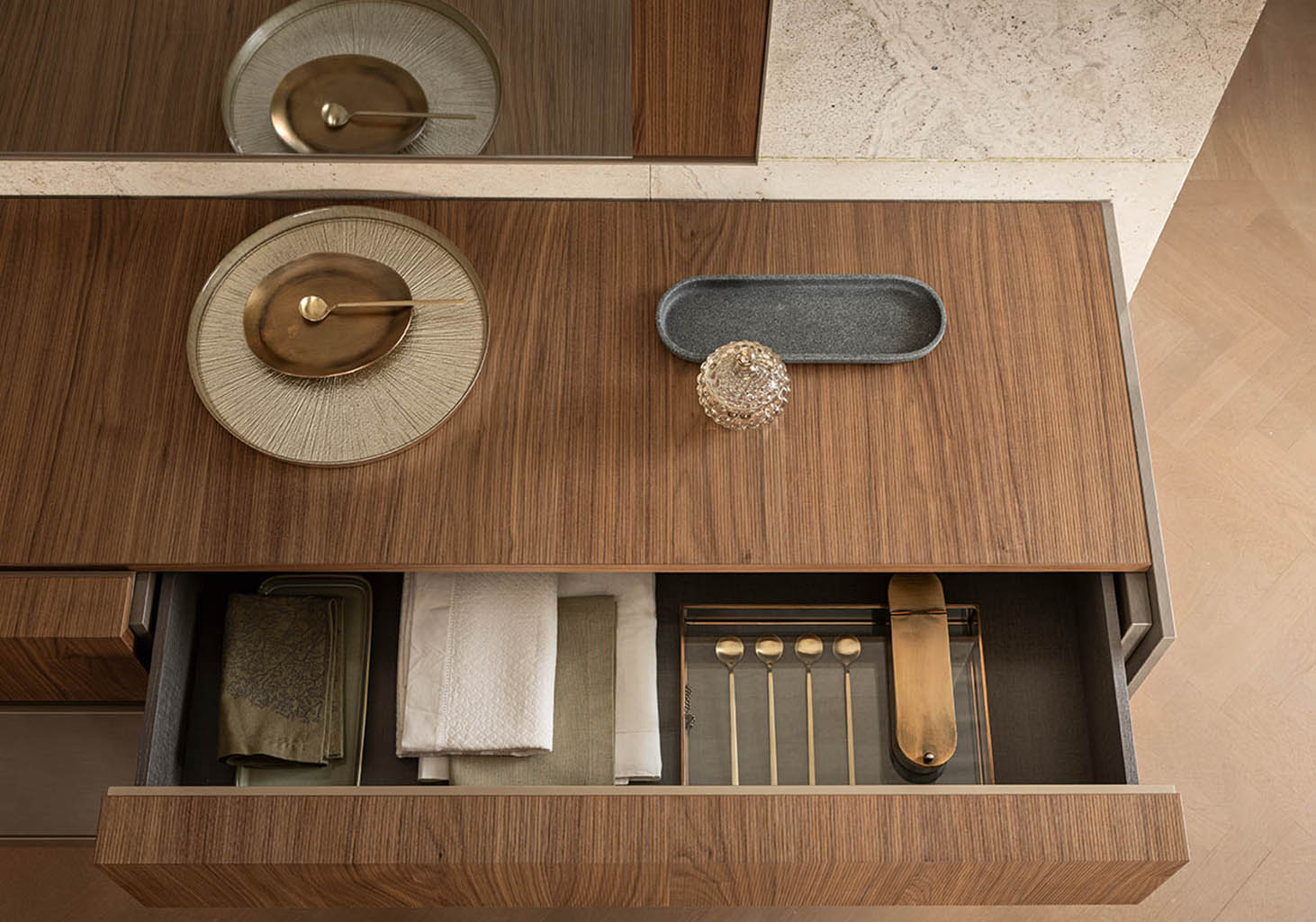 "Corso Como Dining Room Set with modern design and elegant finishes" | Vrxco.com