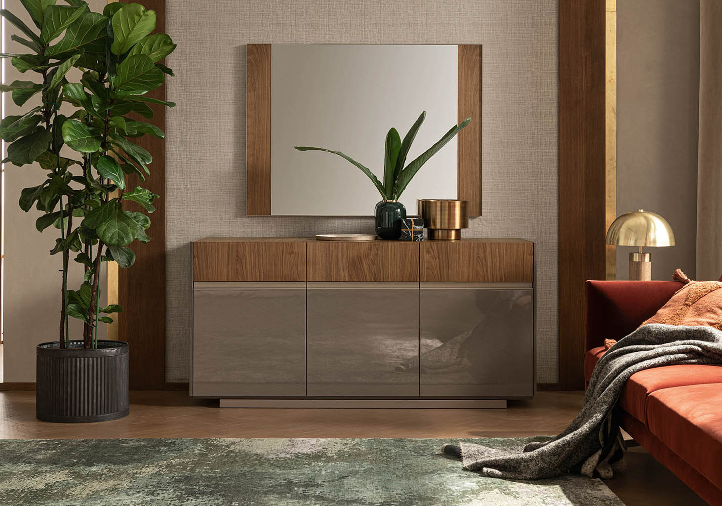 "Corso Como Dining Room Set with modern design and elegant finishes" | Vrxco.com