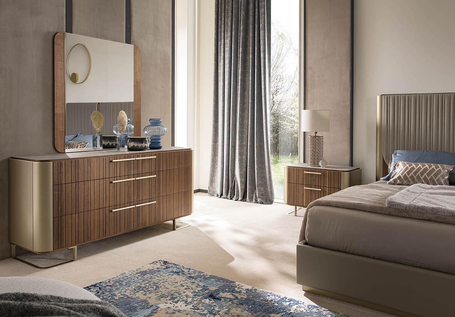 "Hera Bedroom Set with elegant design and modern finishes" | Vrxco.com