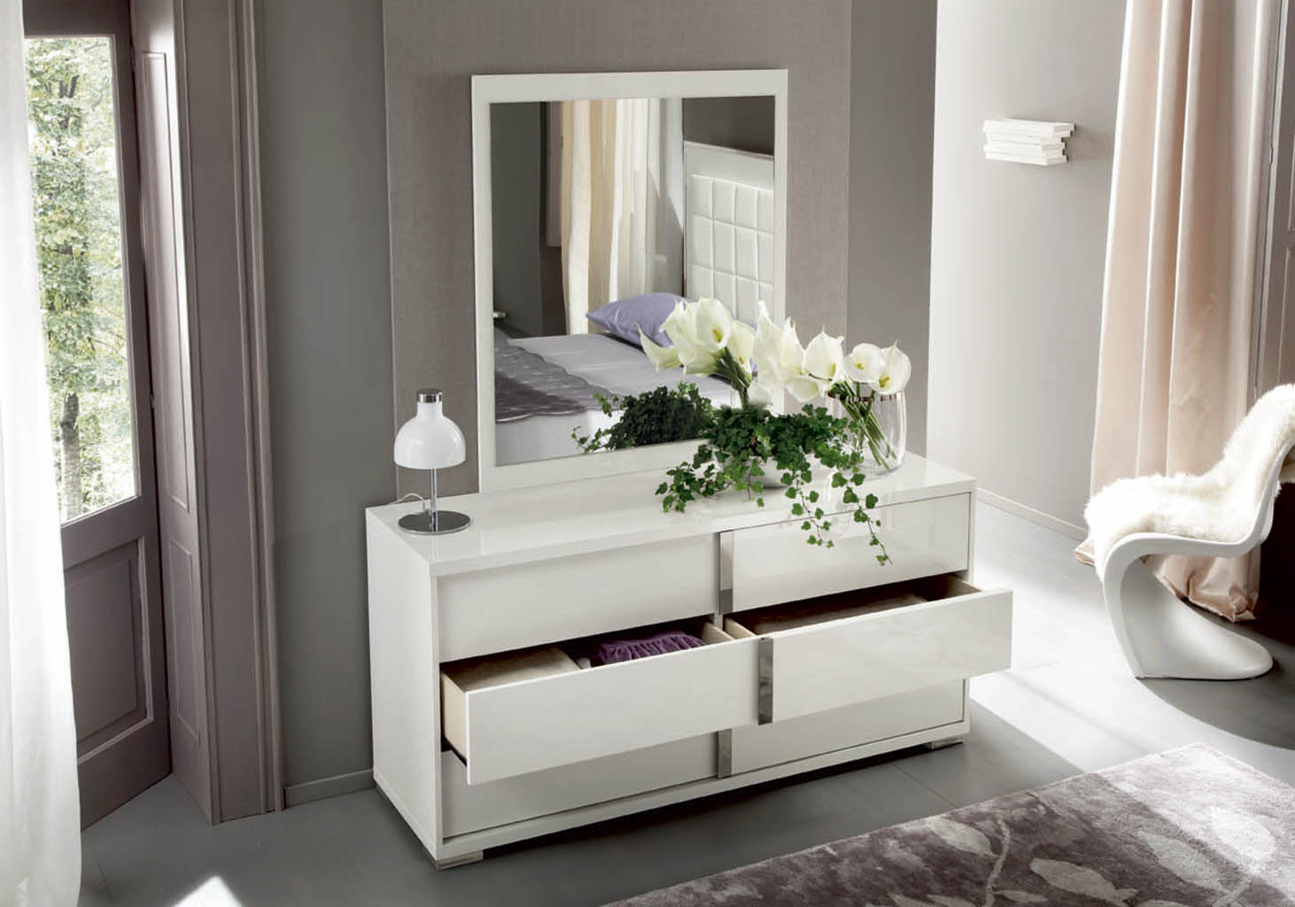 Imperia Bedroom Set with elegant modern design | Vrxco.com