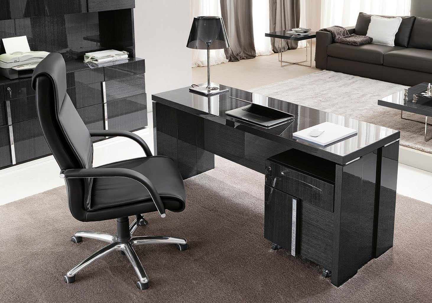 Montecarlo Desk showcasing modern design and functionality | Vrxco.com