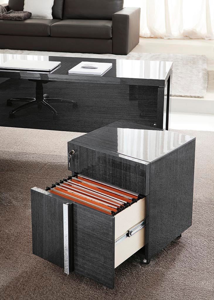 Montecarlo Desk showcasing modern design and functionality | Vrxco.com
