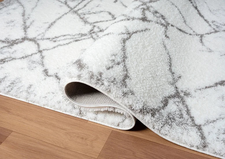 "Comfy Shag 230-Shadow Rug with plush design and stylish appeal" | Vrxco.com