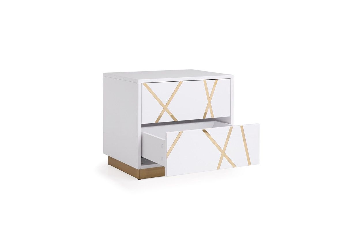 Modrest Nixa Modern White & Gold Bedroom Set showcasing luxury and modern design | Vrxco.com