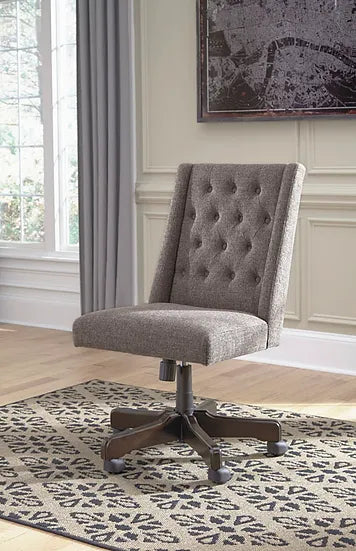 "Ashley H200-05 Chair - Comfortable and stylish seating" | Vrxco.com